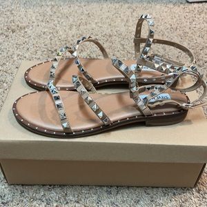 Steve Madden Travel sandal- size 7.5